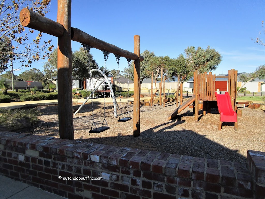 The Brook at Byford Nature Playground | Castello Cres, Byford WA 6122, Australia | Phone: 1300 295 809