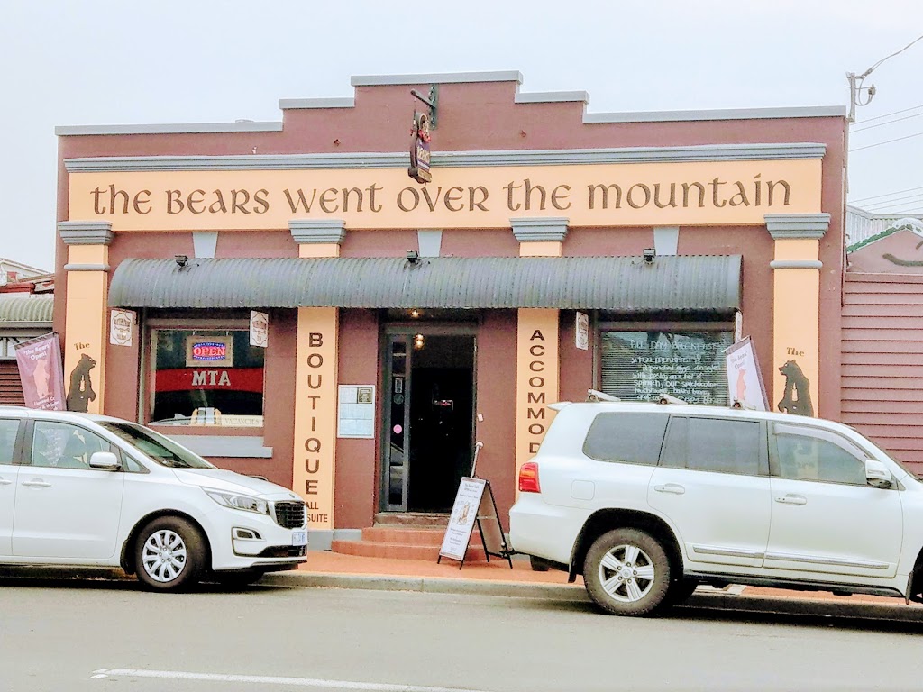 Bears Went Over the Mountain | cafe | 2 Church St, Geeveston TAS 7116, Australia | 0362970110 OR +61 3 6297 0110