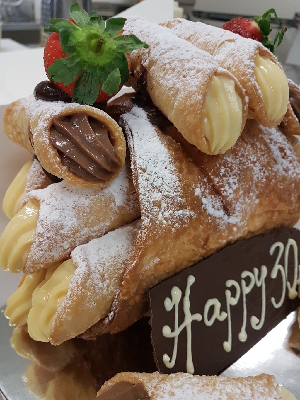 Sugarmill Patisserie | cafe | 10 Whybrow St, Griffith NSW 2680, Australia | 0269622300 OR +61 2 6962 2300