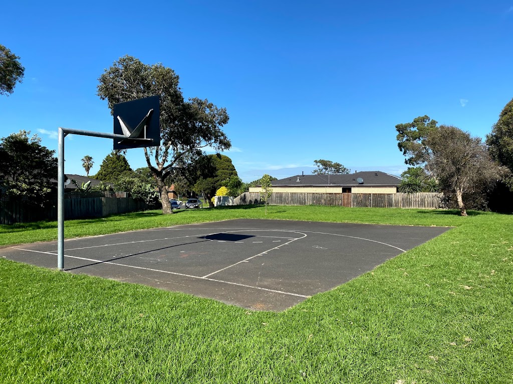 Highton Close Playground |  | 10 Highton Cl, Hampton Park VIC 3976, Australia | 0397993263 OR +61 3 9799 3263