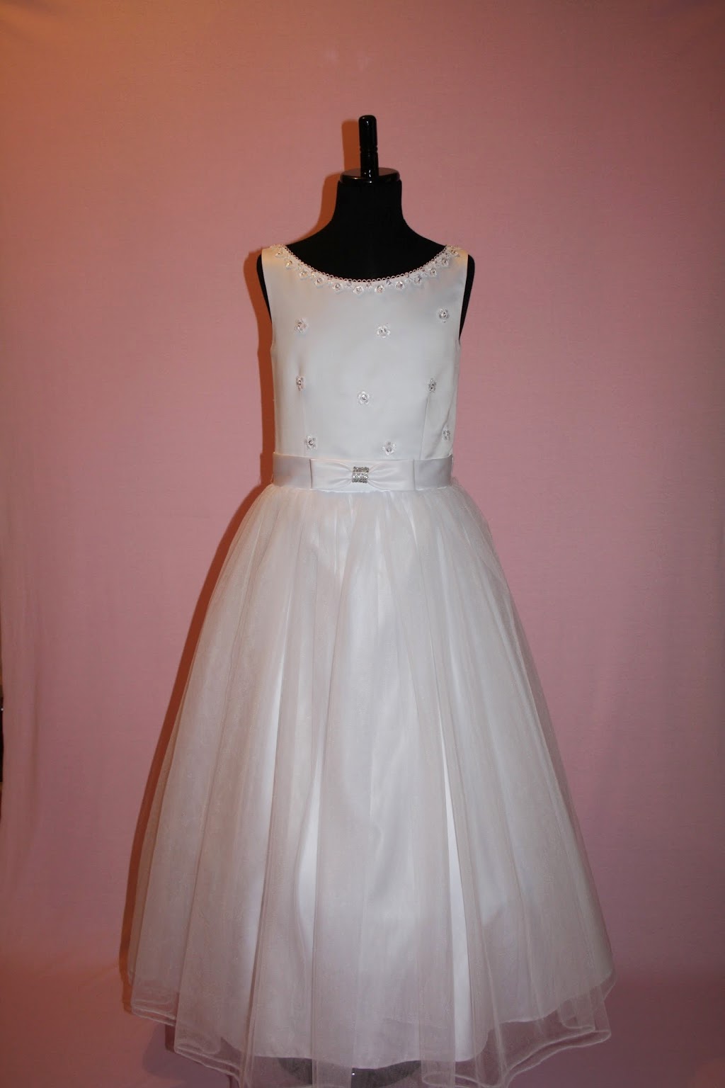 Silk n Satin Communion Dresses | clothing store | 5 Mariner Cl, Cranbourne North VIC 3977, Australia | 0431230667 OR +61 431 230 667