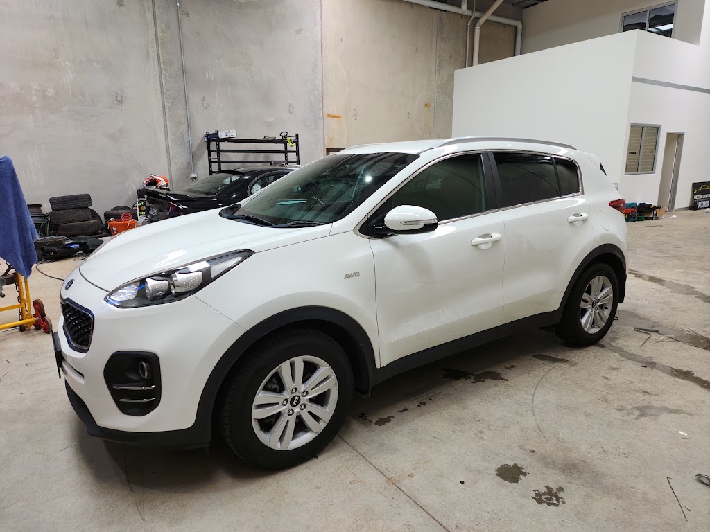 Melton Car Tint | Unit 4/15 Harrison Ct, Melton VIC 3337, Australia | Phone: 0413 388 904