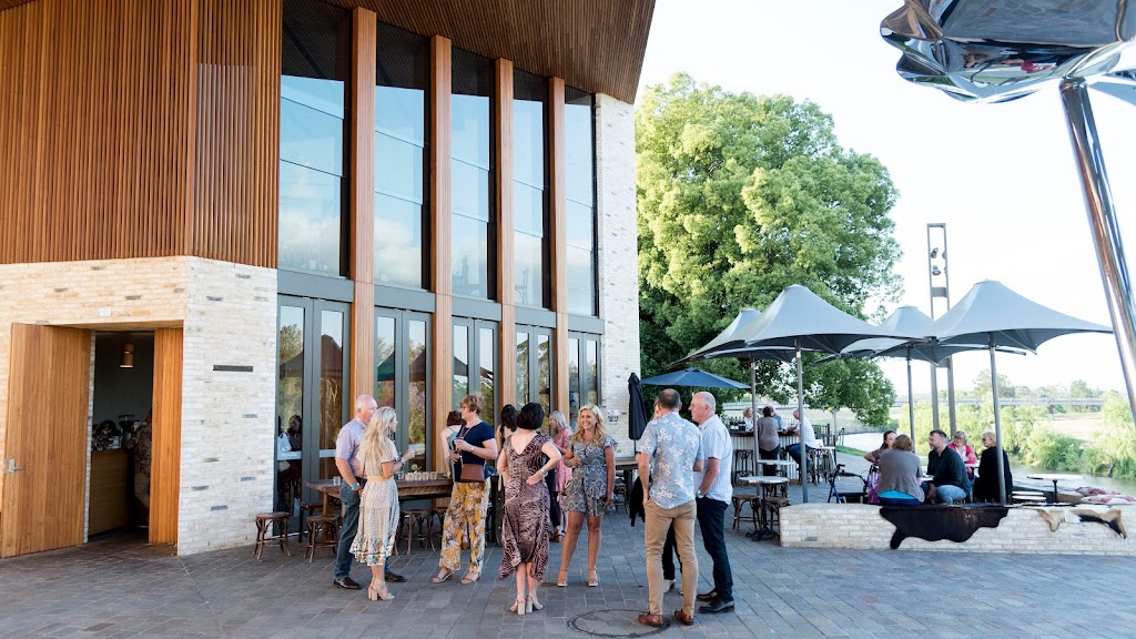 Umbrella Events & Tours | 106 Robert St, Tenambit NSW 2323, Australia | Phone: 0429 304 030