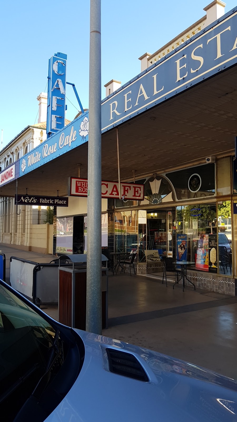 White Rose Cafe | cafe | 186 Hoskins St, Temora NSW 2666, Australia | 0269772131 OR +61 2 6977 2131