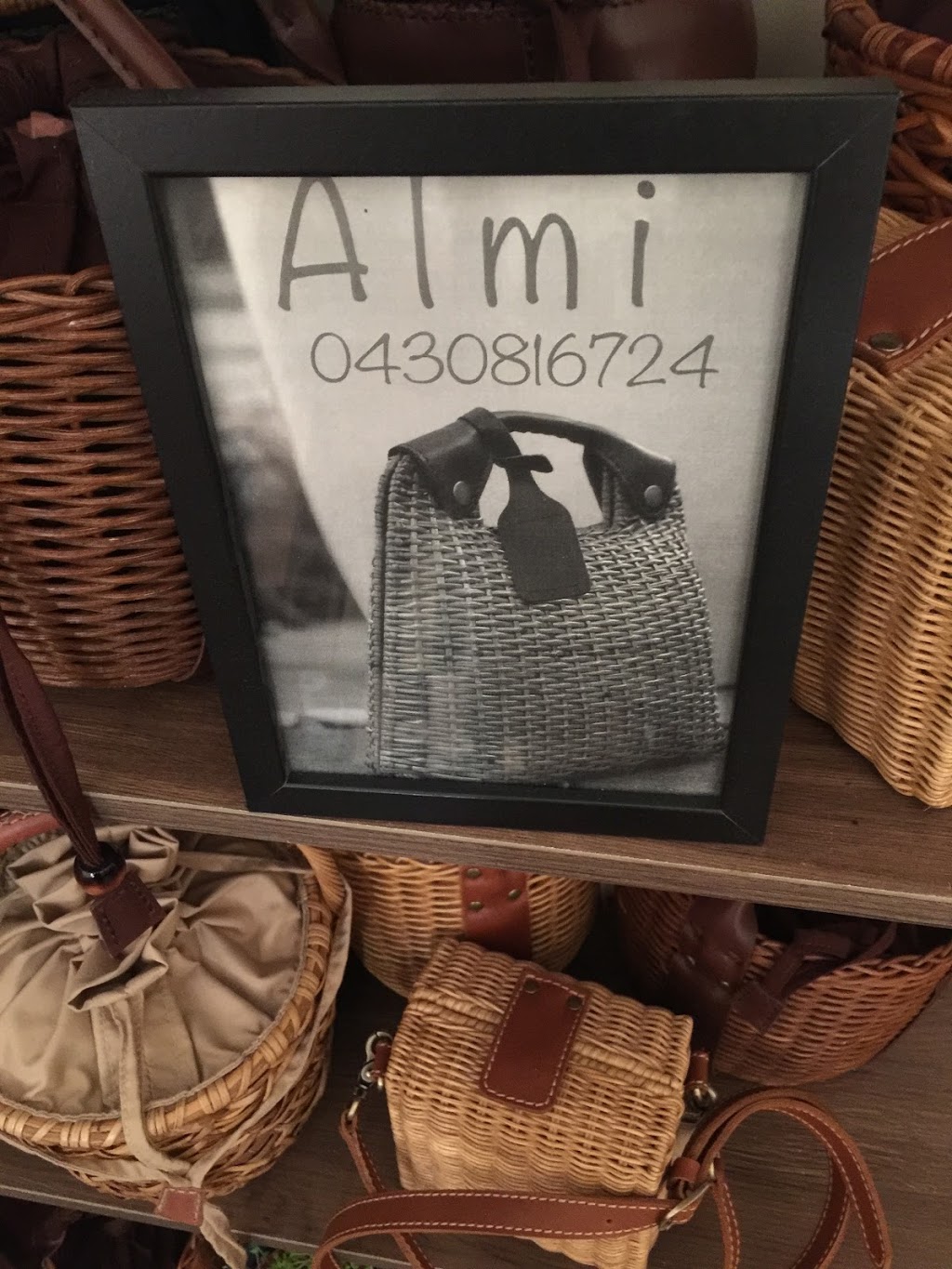 Almi Butik | Alexander Ave, Oakleigh East VIC 3166, Australia | Phone: 0430 816 724