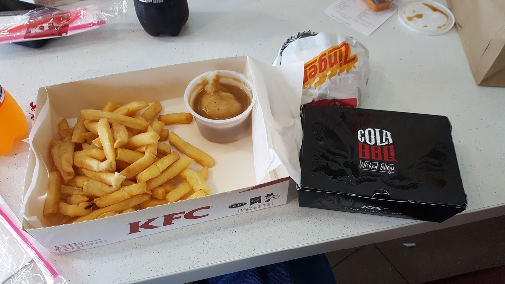 KFC Beenleigh | meal takeaway | 25 James St, Beenleigh QLD 4207, Australia | 0738075655 OR +61 7 3807 5655