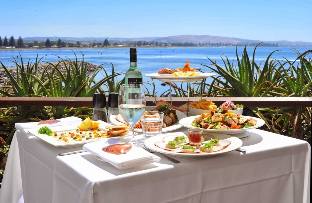 Eat at Whalers | restaurant | 121 Franklin Parade, Encounter Bay SA 5211, Australia | 0885524400 OR +61 8 8552 4400