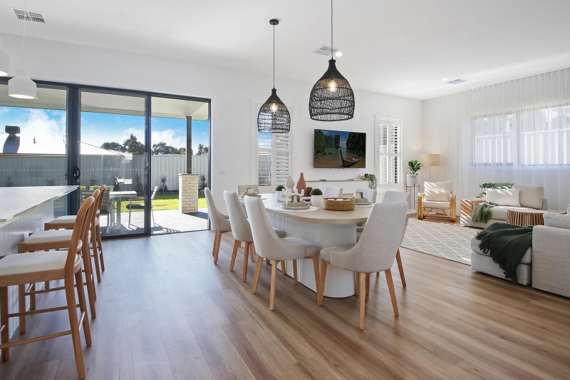 Alatalo Bros display home Albury | 20 Rodeo Dr, Thurgoona NSW 2640, Australia | Phone: (02) 6055 1080