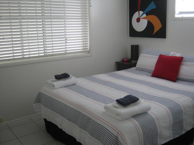 Campwin Beach House Bed and Breakfast | 37 Westcott Ave, Campwin Beach QLD 4737, Australia | Phone: (07) 4956 6624