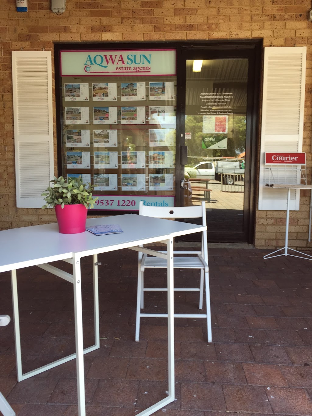 AQWASUN ESTATE AGENTS | Shop 4A/19-21 Dampier Dr, Golden Bay WA 6174, Australia | Phone: (08) 9537 1220