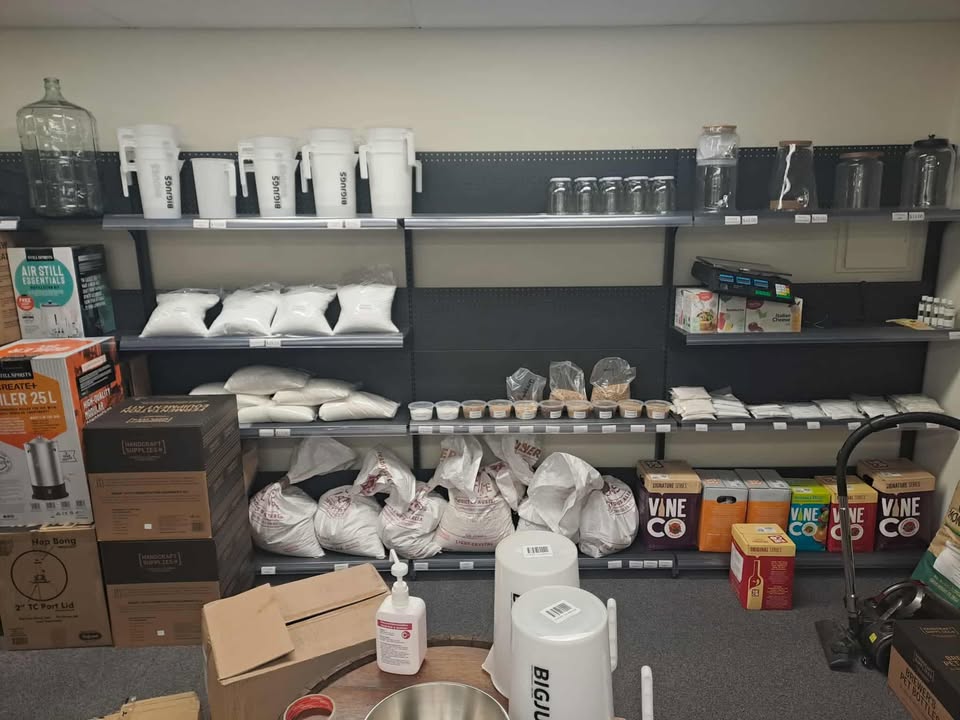 Top Brew Home Brew Supply Store | Underground Carpark, Shop 21/30 Cypress St, Redland Bay QLD 4165, Australia | Phone: 0421 855 307