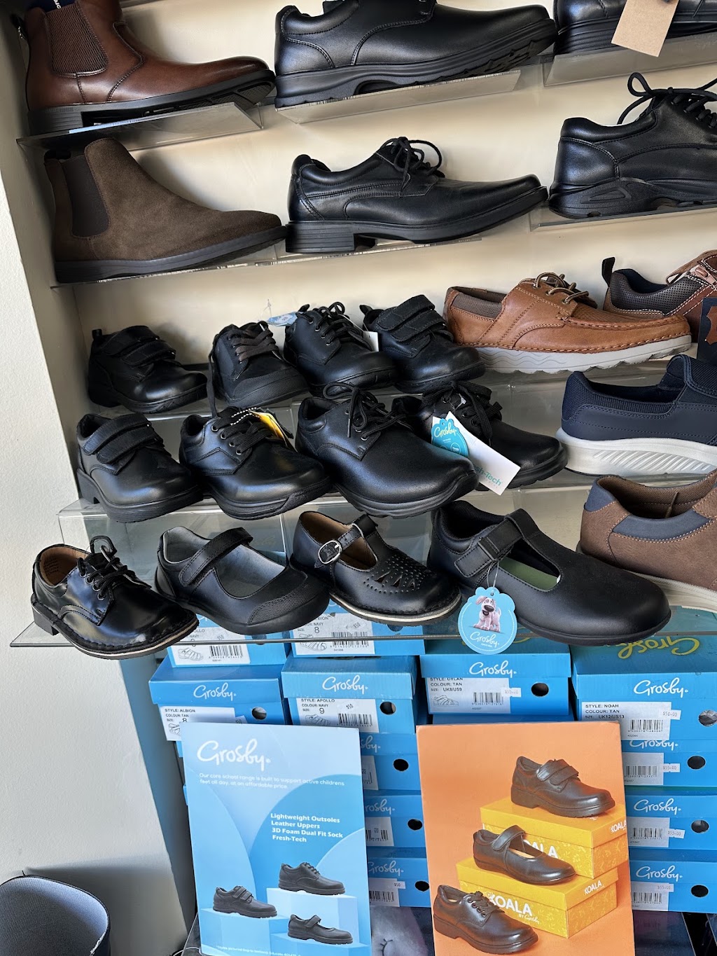 JC Footwear | 2A Tallarook St, Seymour VIC 3660, Australia | Phone: (03) 5799 1155