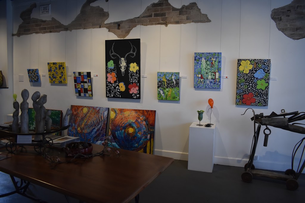 Gang Gang Gallery | art gallery | 206 Main St, Lithgow NSW 2790, Australia | 0408514440 OR +61 408 514 440