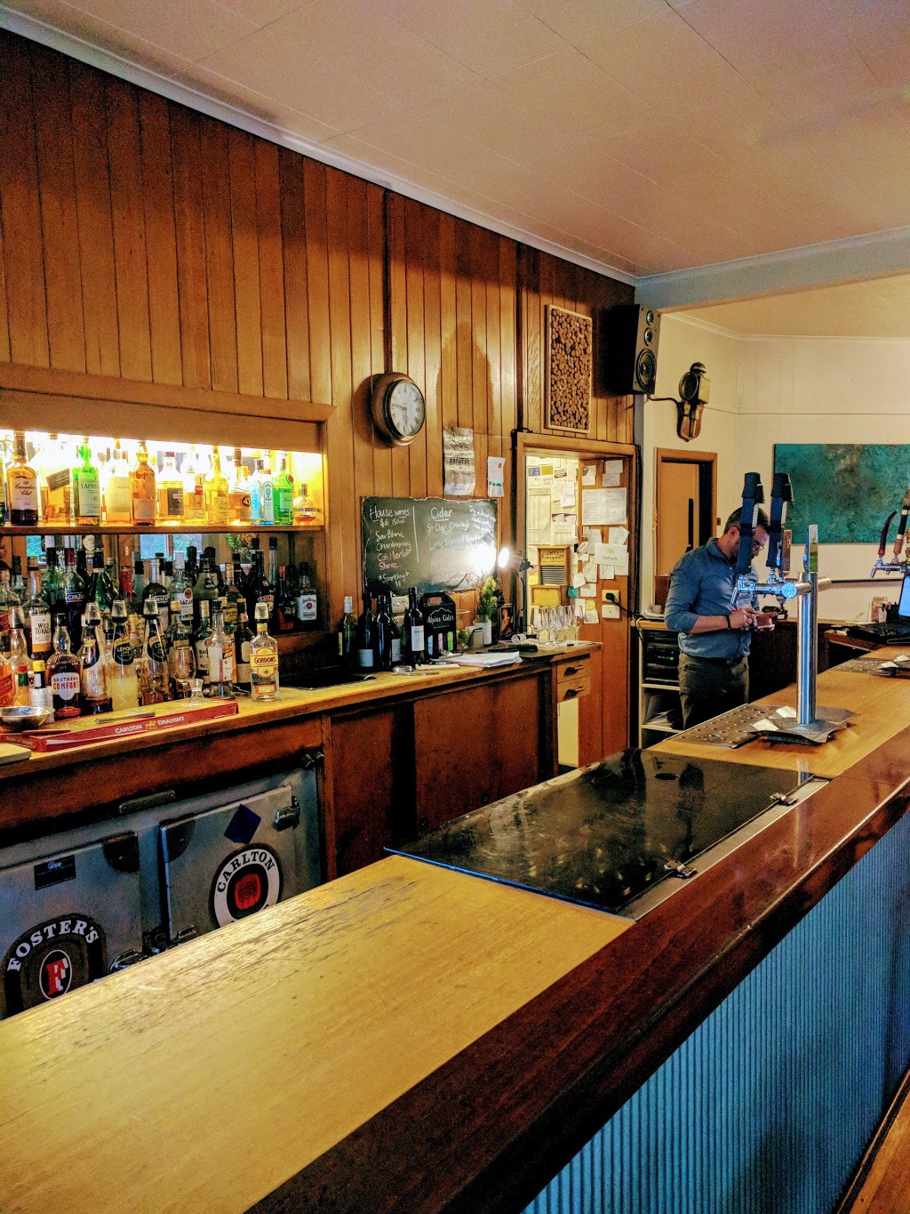 The Stanley Pub (Victoria) | lodging | 6-12 Myrtleford-Stanley Rd, Stanley VIC 3747, Australia | 0357286502 OR +61 3 5728 6502