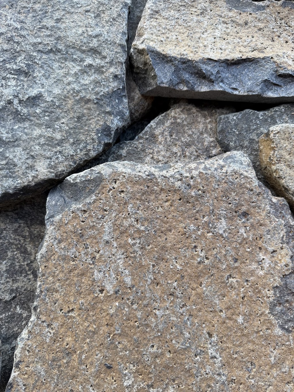 JVS Stone Supplies | 1 Penrose Forestry Rd, Penrose NSW 2579, Australia | Phone: 0494 313 685