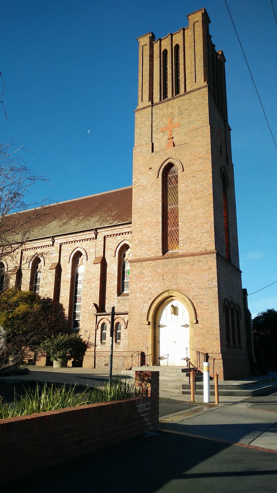 Holy Cross Catholic Church | 707 Glen Huntly Rd, Caulfield VIC 3162, Australia | Phone: (03) 9528 5988