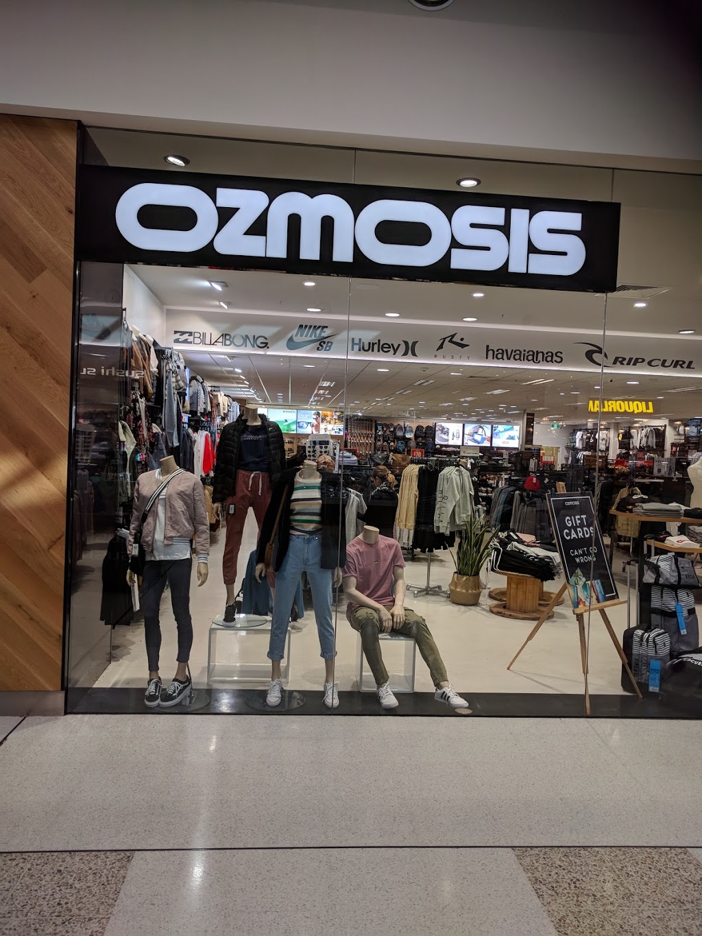 Ozmosis Airport West | clothing store | 143A 35/29 Louis Street, Airport West VIC 3042, Australia | 0393105900 OR +61 3 9310 5900