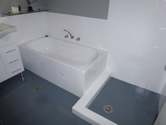 Fantastic Tub and Tile Resurfacing | Fairfax St, The Ponds NSW 2769, Australia | Phone: 0455 440 076