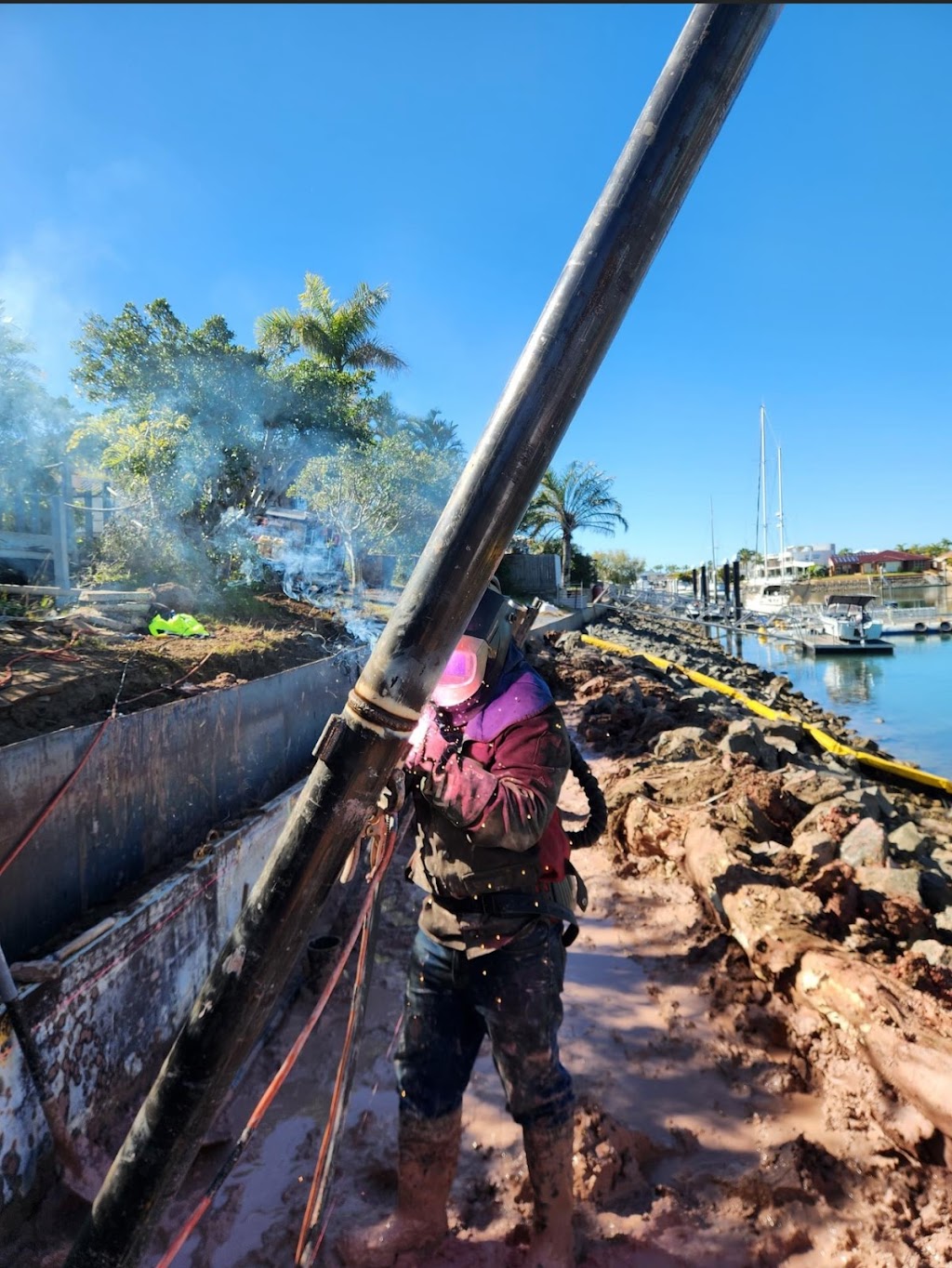 Russell Contracting Pty Ltd | 10 Yellowood Ct, Kensington Grove QLD 4341, Australia | Phone: 0439 316 782