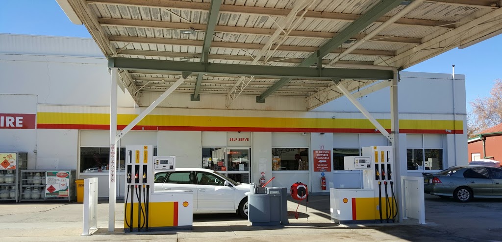 Newmans Service Centre | gas station | 140 Adelaide St, Blayney NSW 2799, Australia | 0263682640 OR +61 2 6368 2640