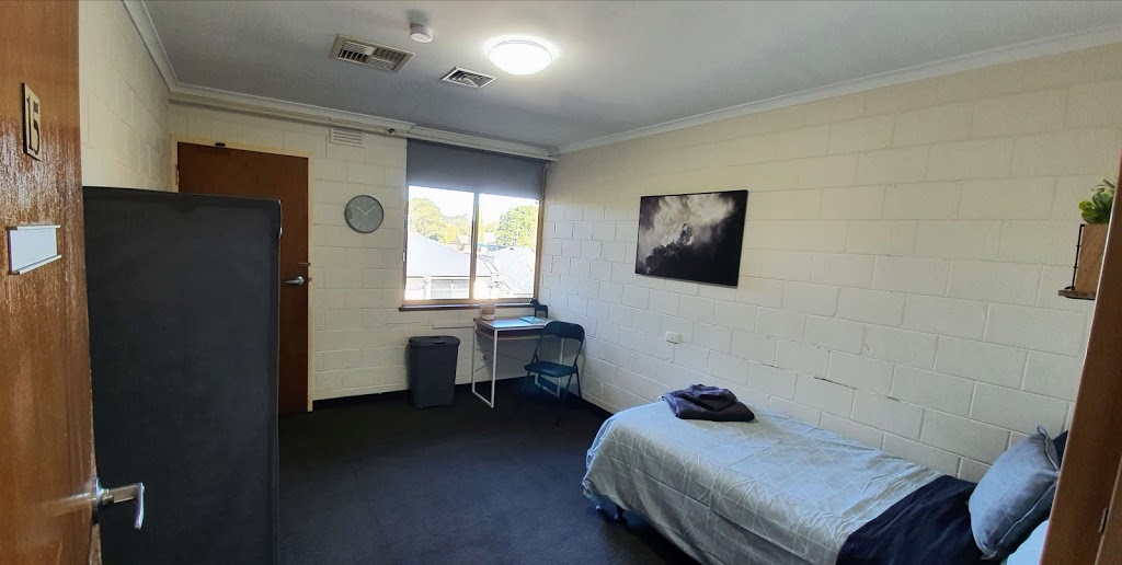 Lilydale Lodge | health | 51 Clarke St, Lilydale VIC 3140, Australia | 0397353588 OR +61 3 9735 3588