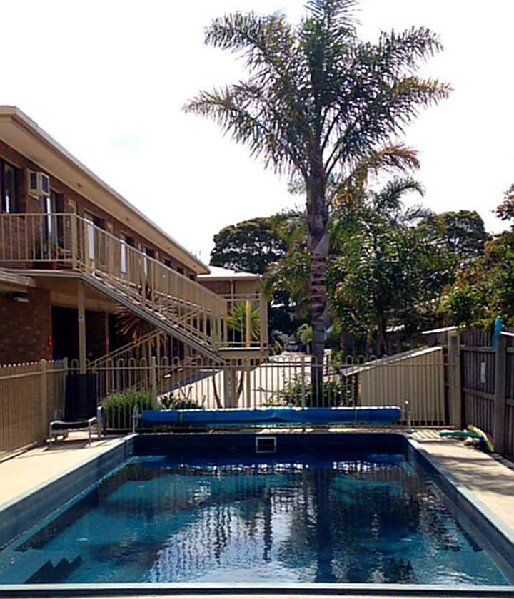 Allambi Holiday Apartments | 34 Carpenter St, Lakes Entrance VIC 3909, Australia | Phone: (03) 5155 1199