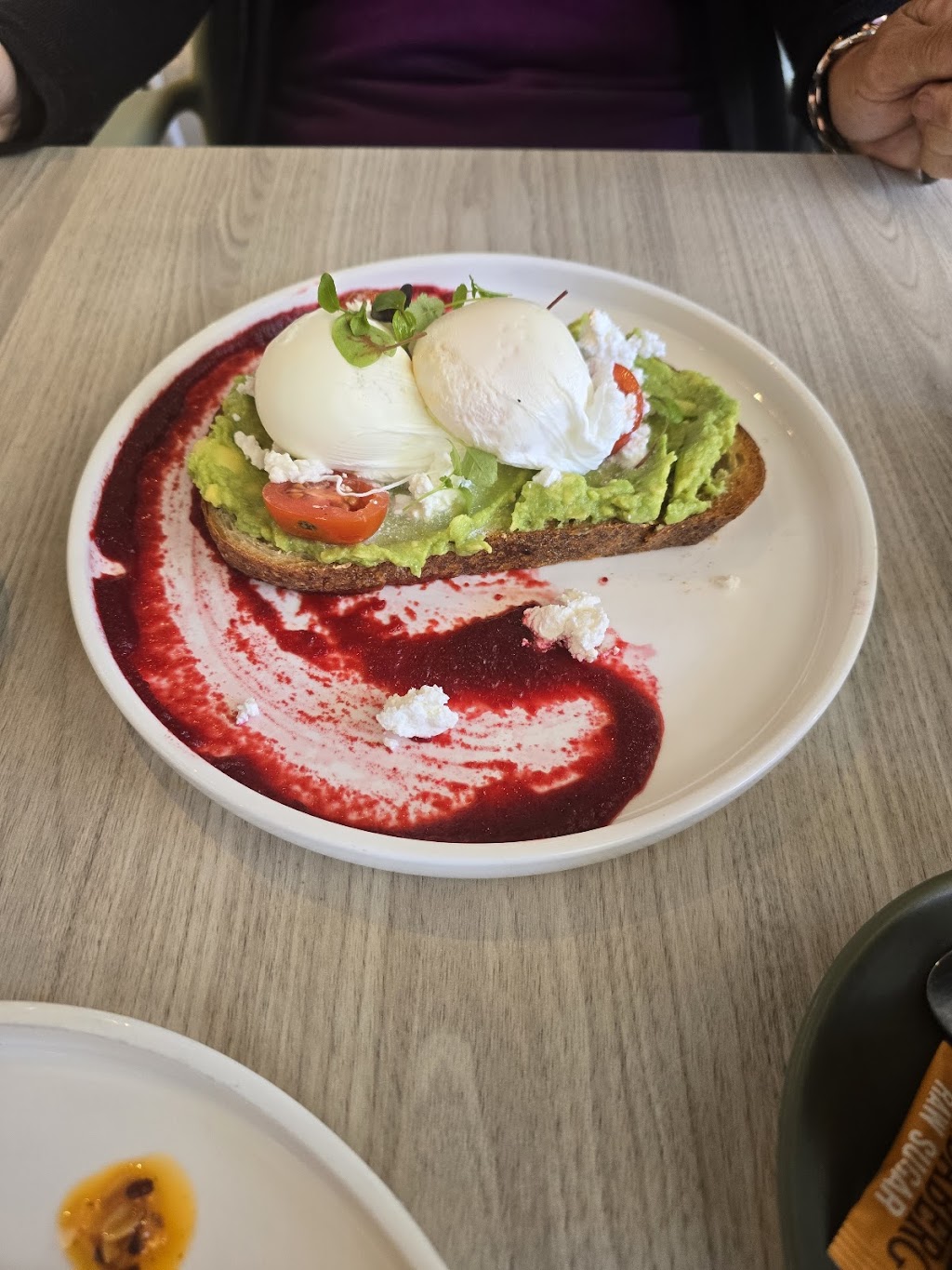 Pavis Cafe & Deli | Shop 3b/90 Glenmore Ridge Dr, Glenmore Park NSW 2745, Australia | Phone: (02) 8528 2991