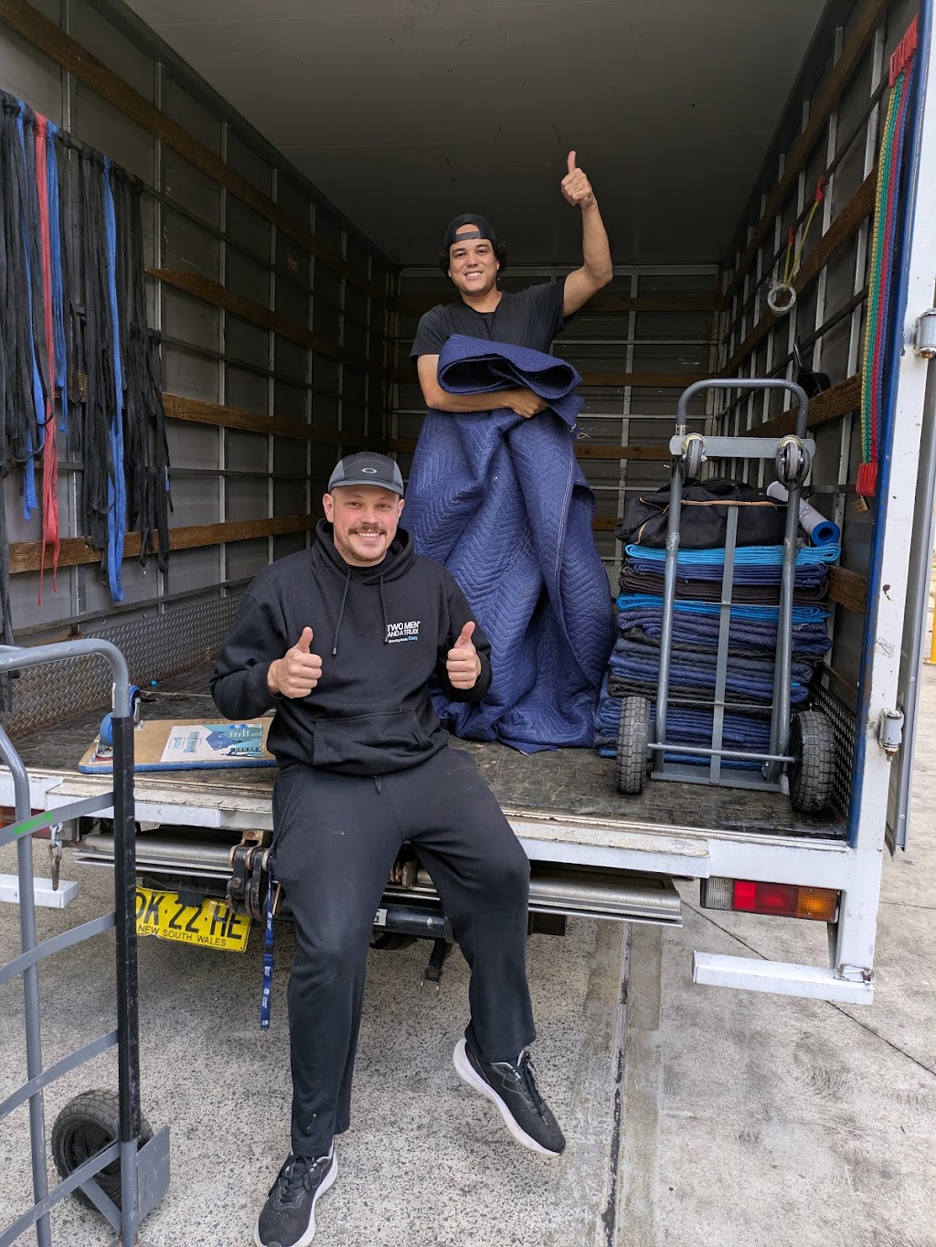 TWO MEN AND A TRUCK | 8 Woodbine Pl, Toronto NSW 2283, Australia | Phone: 1300 880 412