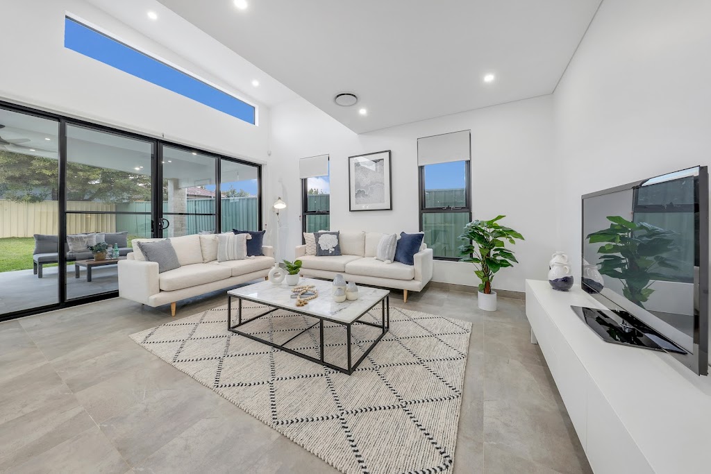 Fine Estate Photographs | 150 Eagleview Rd, Minto NSW 2566, Australia | Phone: 0431 567 185