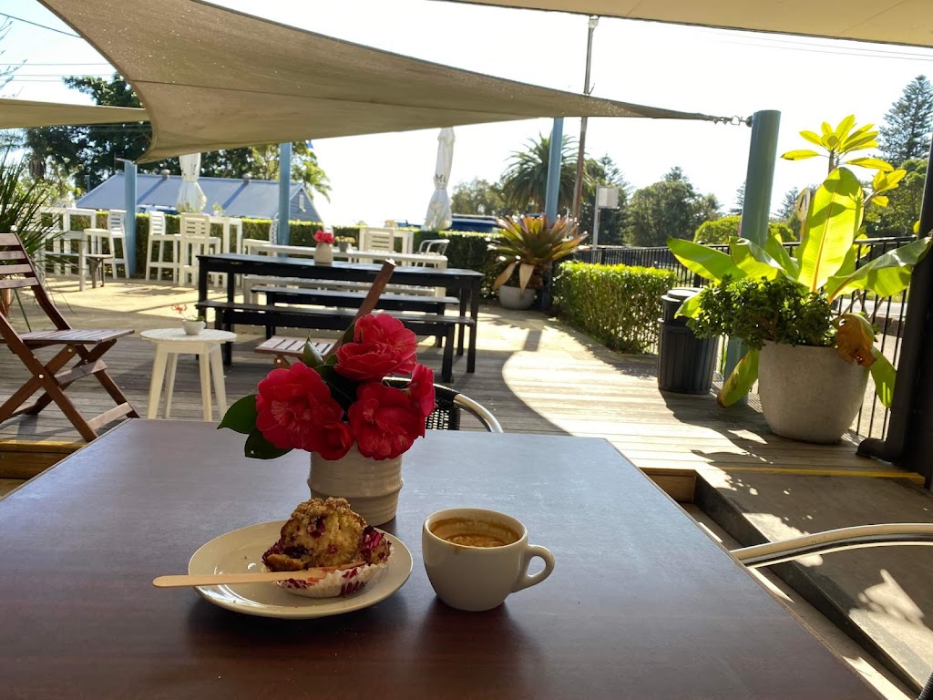 Hole in one Cafe,Palm beach | golf club, 2 Beach Rd, Palm Beach NSW 2108, Australia | Phone: 0415 223 790