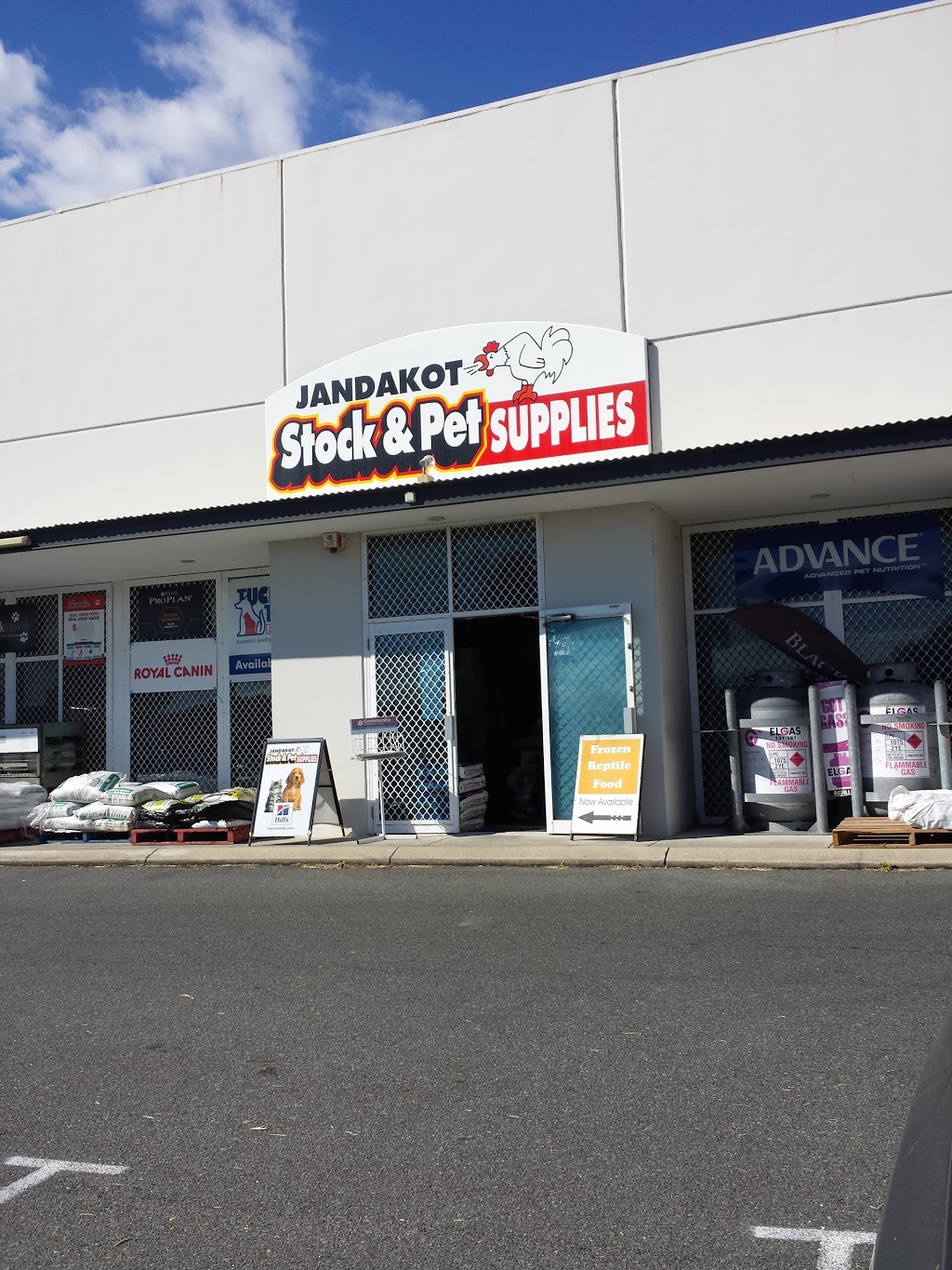 Jandakot Stock & Pet Supplies | store | 1/33 Hammond Rd, Cockburn Central WA 6164, Australia | 0894148844 OR +61 8 9414 8844