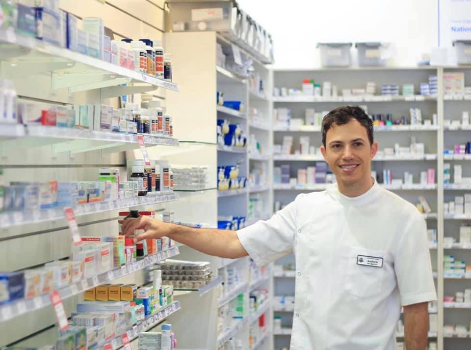 Emerald Lakes Pharmacy | pharmacy | 9/3027 The Blvd, Carrara QLD 4211, Australia | 0755943305 OR +61 7 5594 3305