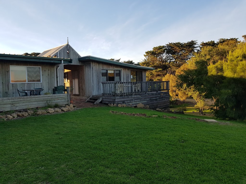Clifton Beach Lodge | lodging | Great Ocean Rd, Princetown VIC 3269, Australia | 0428498577 OR +61 428 498 577