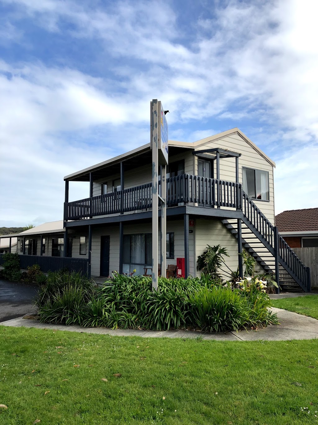 BW Car Park | lodging | 10 Desailly St, Port Campbell VIC 3269, Australia
