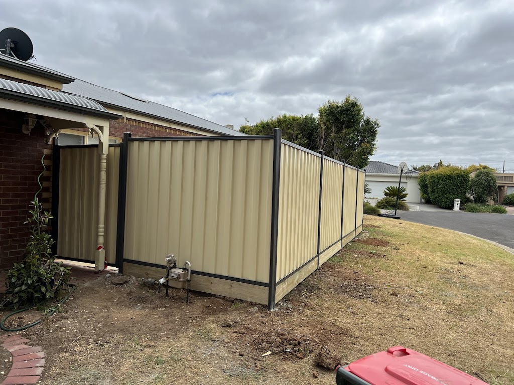 AR Fence Masters | 11 Leichardt Dr, Wyndham Vale VIC 3024, Australia | Phone: 0408 563 737