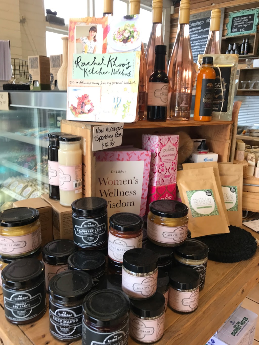 Woy Woy Organics | store | 8/23-27 Chambers Pl, Woy Woy NSW 2256, Australia | 0243418900 OR +61 2 4341 8900