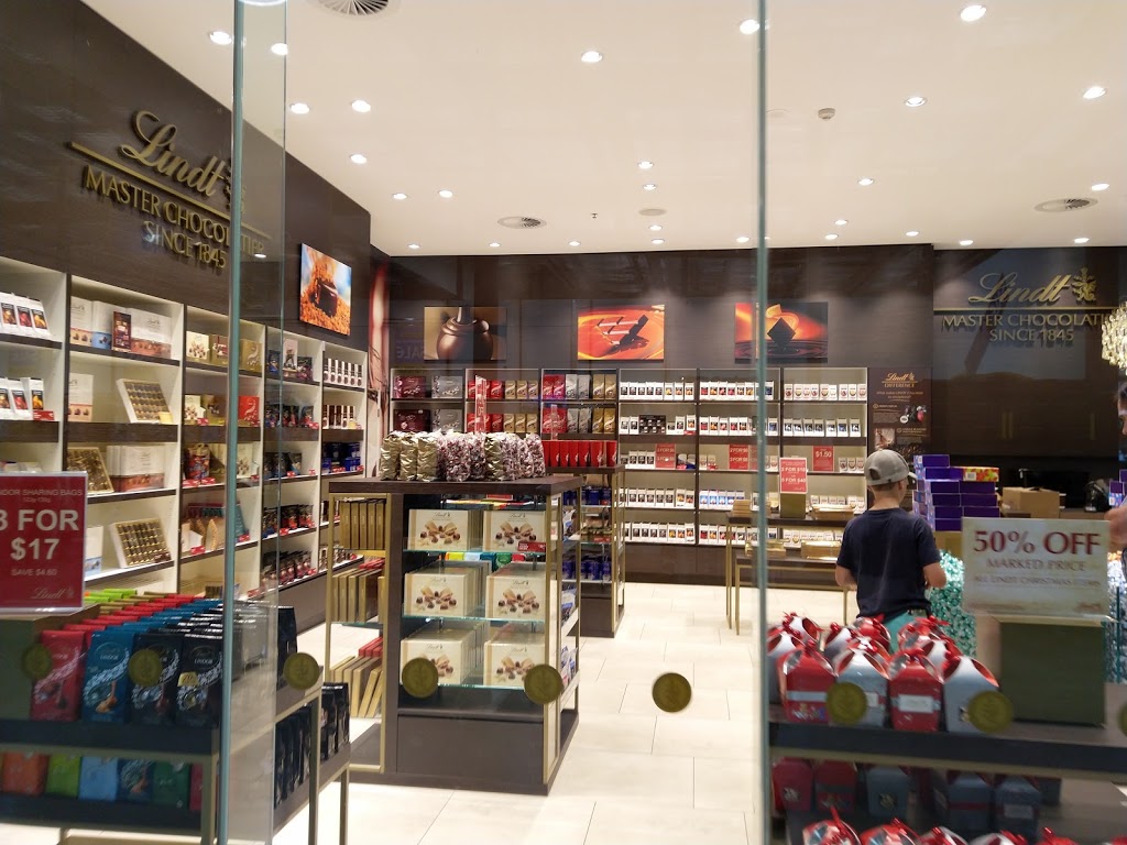 Lindt | Shop 586/337 Canberra Ave, Fyshwick ACT 2609, Australia | Phone: (02) 6280 9745