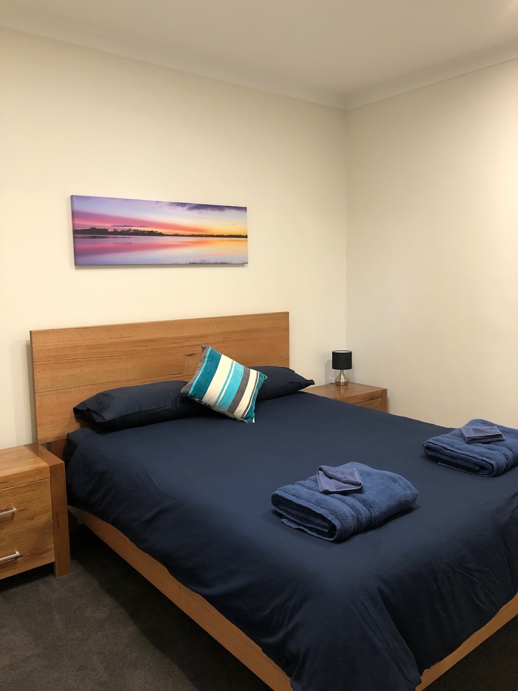 NAB&B Luxury Self Contained Accommodation | 100 Godfrey St, Boort VIC 3537, Australia | Phone: 0409 765 271