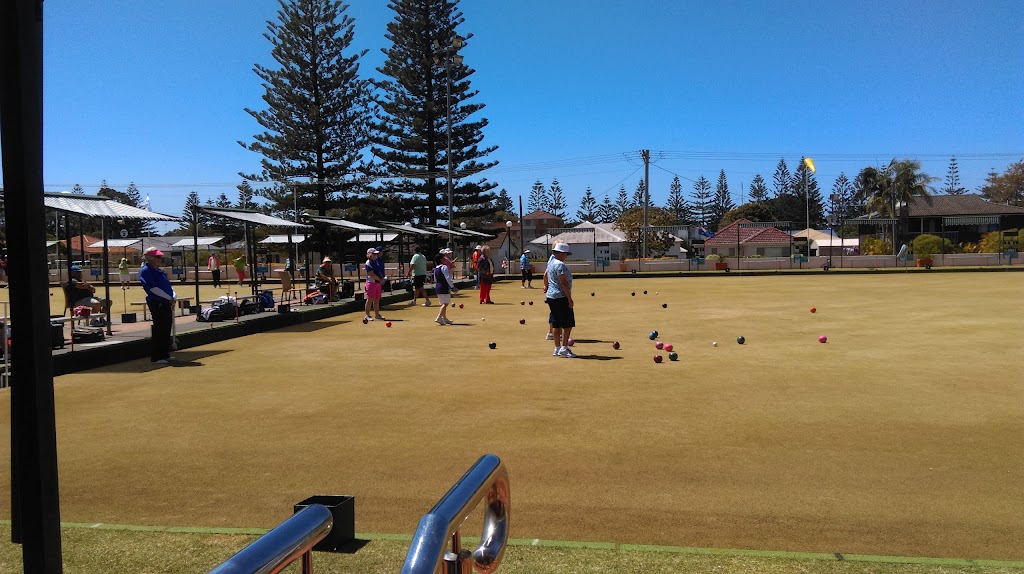 Tuncurry Beach Bowling Club |  | 21 Parkes St, Tuncurry NSW 2428, Australia | 0265546477 OR +61 2 6554 6477
