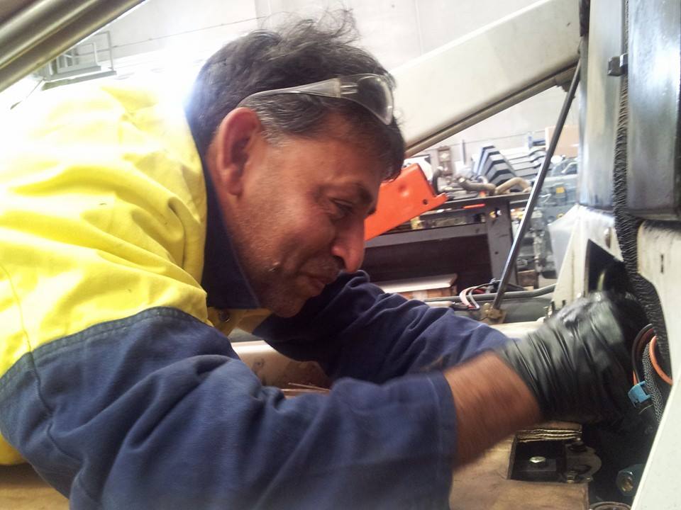 LK Diesel Service | car repair | 52 Woodlands Dr, Braeside VIC 3195, Australia | 0395886900 OR +61 3 9588 6900