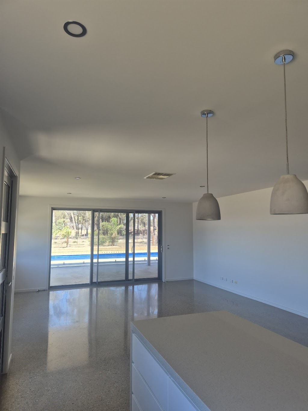 Shane Rayment Painters Decorators | 119 Mcdowalls Rd, East Bendigo VIC 3550, Australia | Phone: 0408 109 394