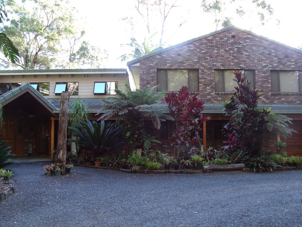 Emerald Tropical Palms | lodging | 10 Beacon Cres, Emerald Beach NSW 2456, Australia | 0266562010 OR +61 2 6656 2010