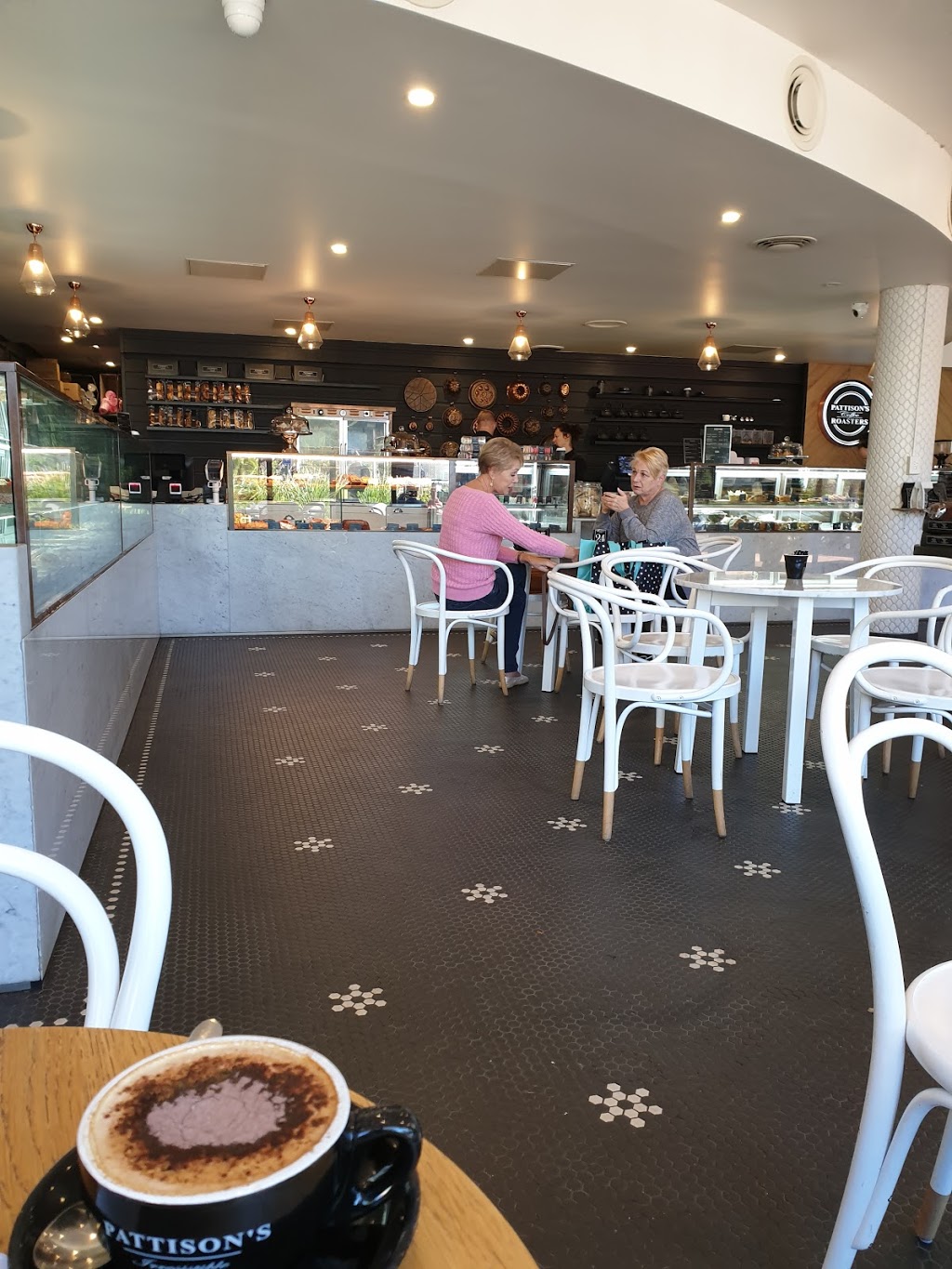 2KF Espresso | cafe | 2 Bungan St, Mona Vale NSW 2103, Australia | 0299975711 OR +61 2 9997 5711