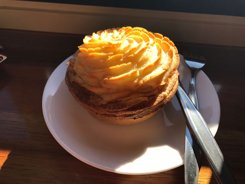 Mountain High Pies | 293 Great Western Hwy, Wentworth Falls NSW 2782, Australia | Phone: (02) 4757 3737