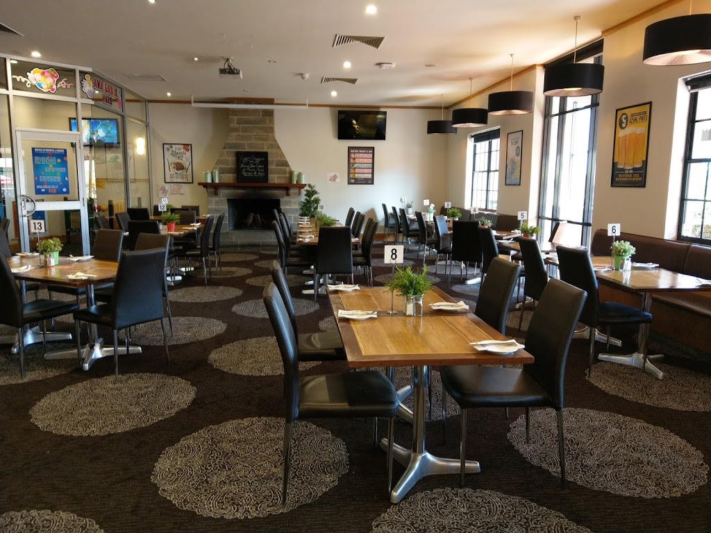 Aberfoyle Hub Tavern | restaurant | The Hub Shopping Centre., Christie Way, Aberfoyle Park SA 5159, Australia | 0882704955 OR +61 8 8270 4955