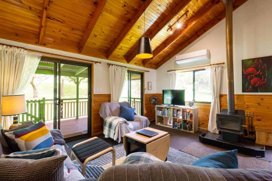 Lochanbar- Holiday House | lodging | 5 Firefly Drive, Bunya Mountains QLD 4405, Australia | 0746683126 OR +61 7 4668 3126