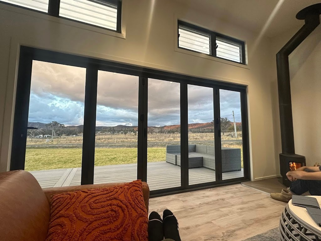 Girra Vista | 2 Barawell St, Wallangarra QLD 4383, Australia | Phone: 0411 129 590