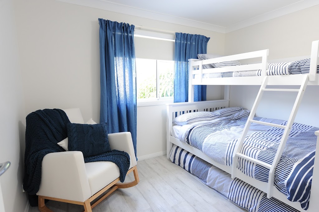 Blue Yonder Lodge and Studio | 10 Short St, Wyee Point NSW 2259, Australia | Phone: 0415 301 826