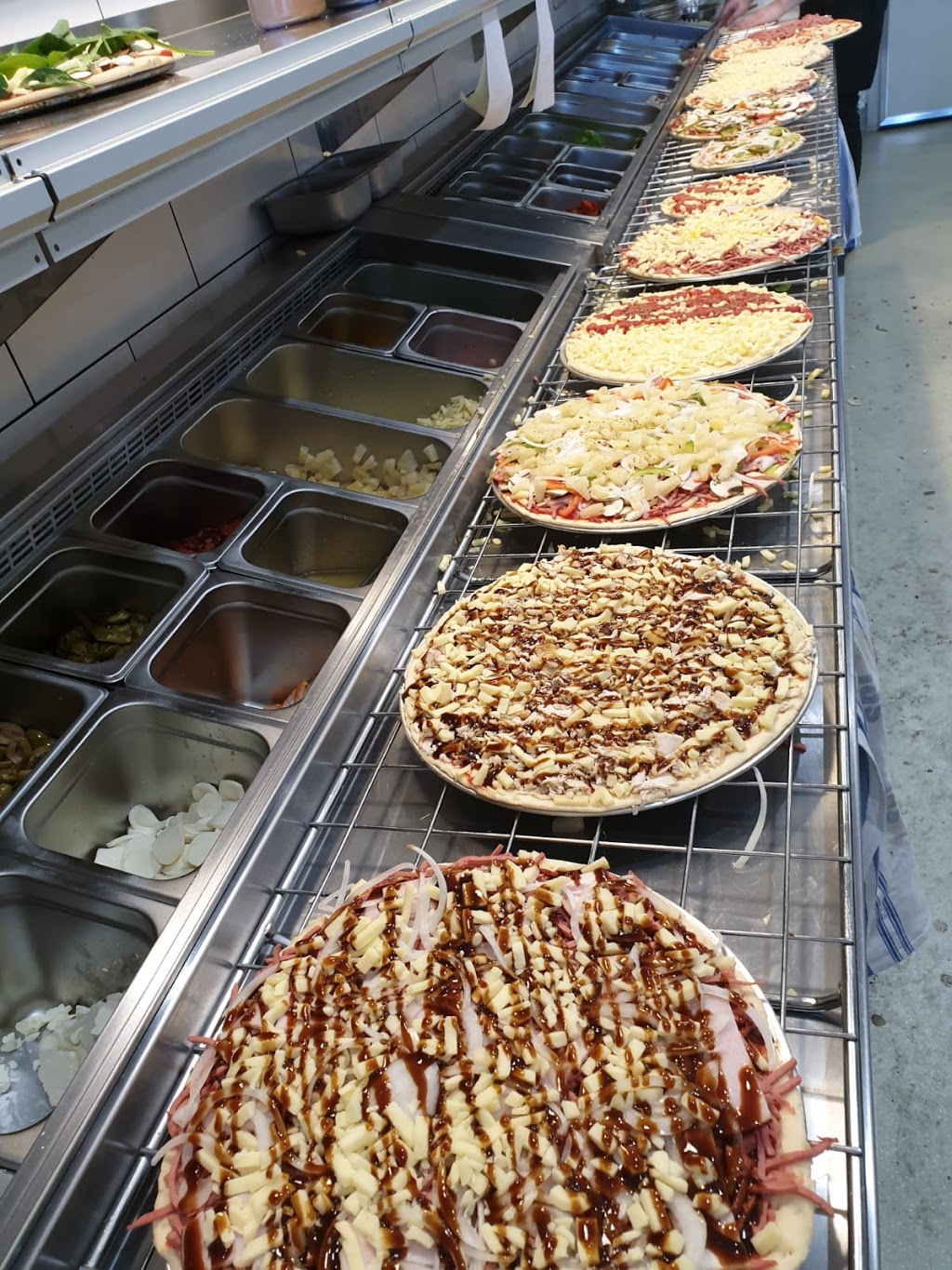 Town and country pizza colac | restaurant | Shop 9/66 Queen St, Colac VIC 3250, Australia | 0352311698 OR +61 3 5231 1698
