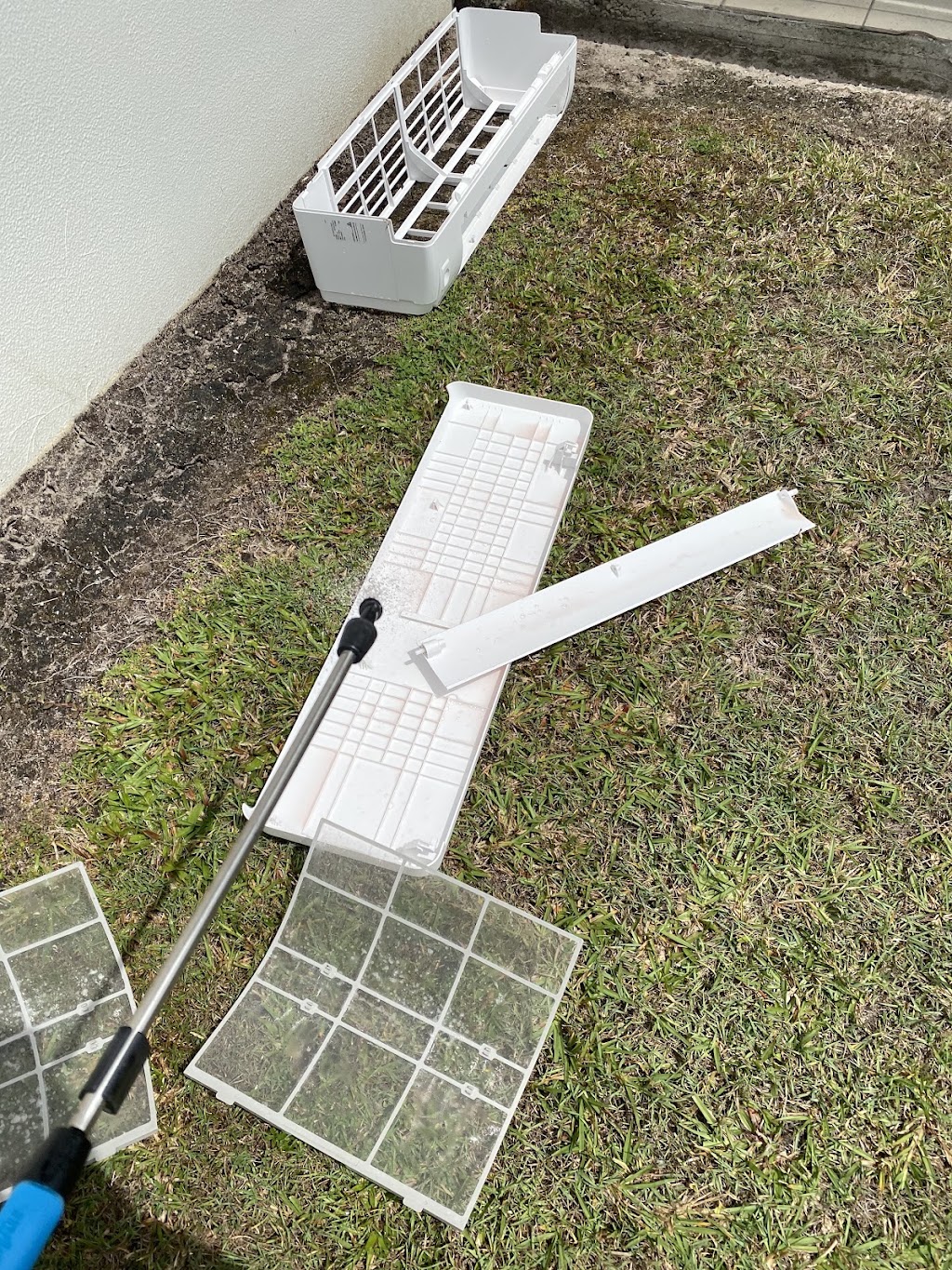 Gunn Ho solar and pressure cleaning | Pine St, Godwin Beach QLD 4511, Australia | Phone: 0447 154 562
